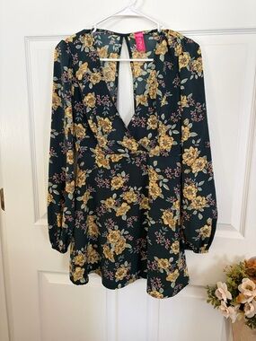 Floral Long-Sleeve V-Neck Romper in Dark Green
